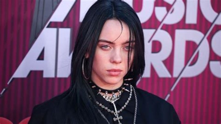 Billie Eilish tank top picture: Singer opens up about photo that went viral on Twitter