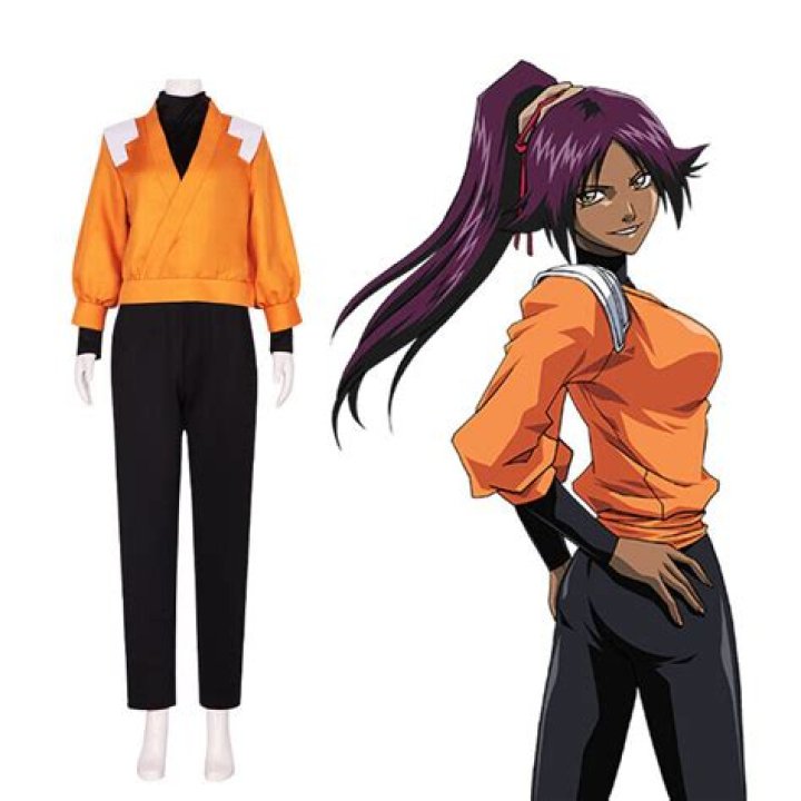 Bleach Cosplay Honors Yoruichi's Best Transformation