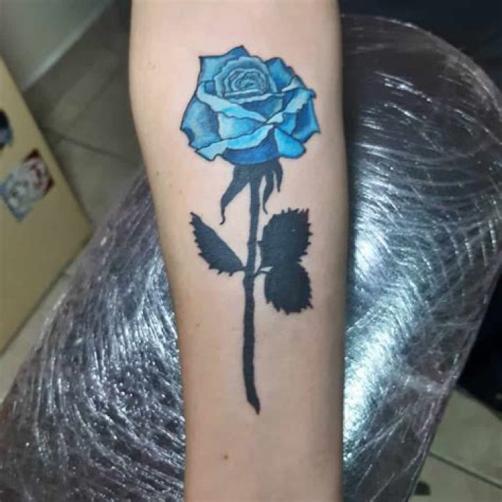 Blue Rose Tattoo Meaning – What Does a Blue Rose Symbolize?