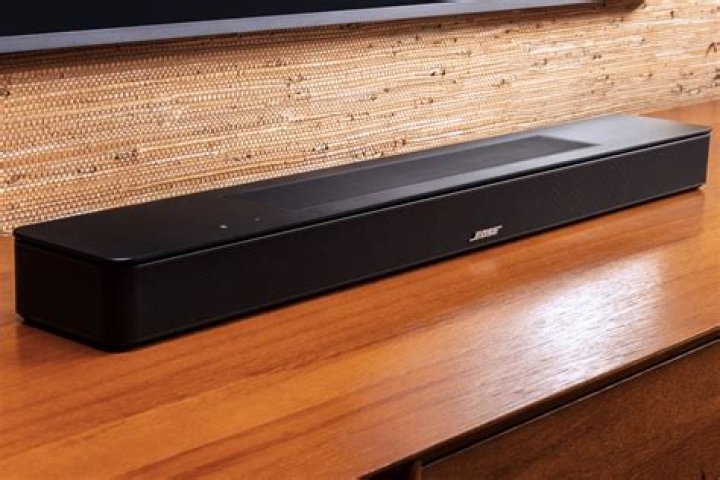 Bose Smart Soundbar 600 takes aim at Sonos Beam Gen 2