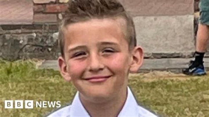 Boy, 14, hanged himself in his bedroom 'wanted parents to find him before he died' but it was too late