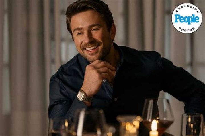 Brandon Sklenar (Actor) Wiki, Biography, Age, Girlfriends, Family, Facts and More