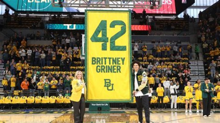 Brittney Griner’s No. 42 jersey retired by Baylor in her 1st game on campus since she played