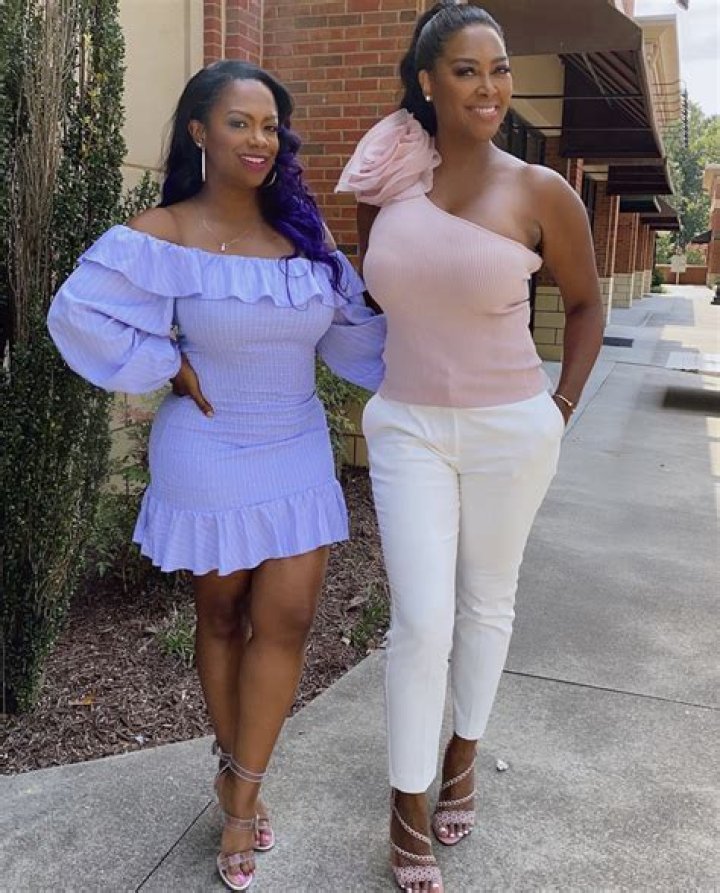 ‘Brown Skin Girl’: Kandi Burruss and Kenya Moore Are Glowing In New Photo, Fans Gush Over Their New Looks