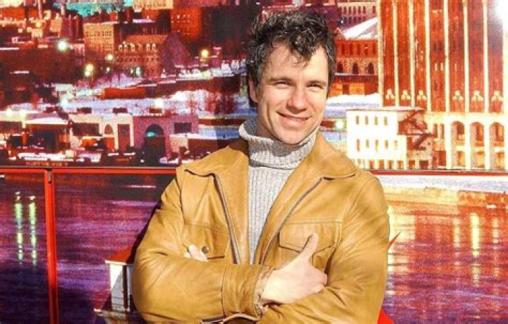 Bruno Pelletier Jeune : Les débuts de la carrière du talentueux chanteur