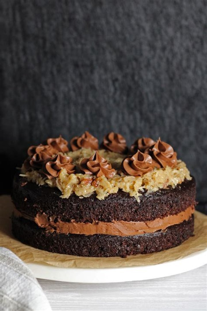 Can I freeze a German chocolate cake?