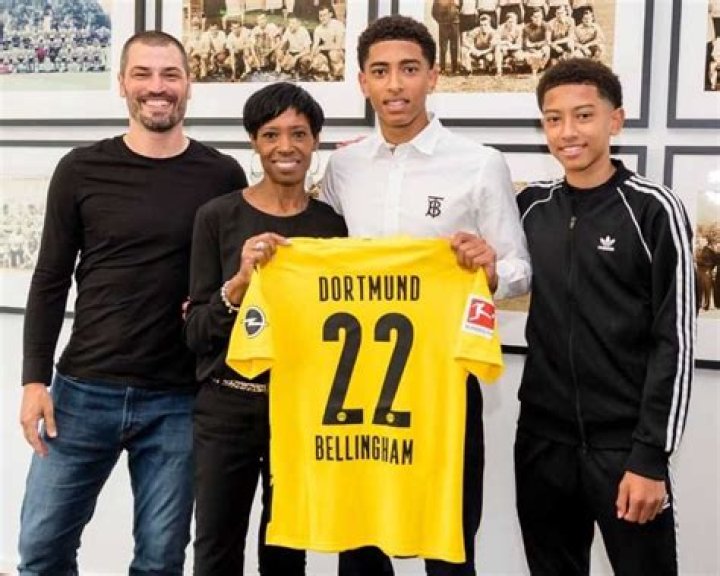 Can Jude Bellingham Speak German? Where Are Bellingham Parents From?