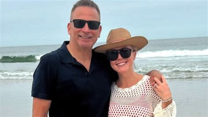 Caribe Devine (12 News) Bio, Wiki, Age, Husband, Married, Parents, Height and Salary