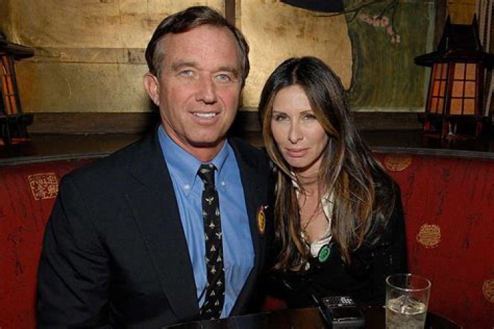 Carole Radziwill (RHONY) Bio, Age, Wiki, Husband, Parents, Net Worth