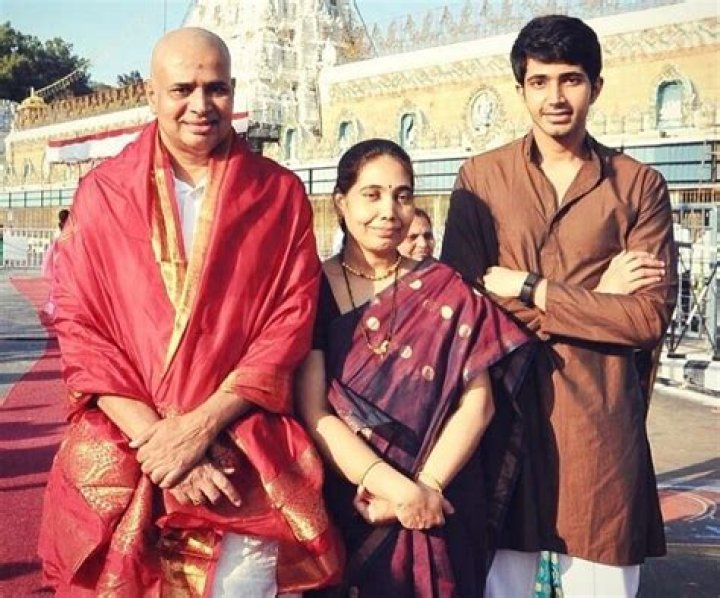 Chaitanya Jonnalagadda: Wiki, Bio, Age, Height, Wife, Family, Net Worth