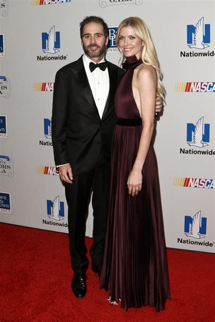 Chandra Janway (Jimmie Johnson’s Wife) Wiki, Biography, Age, Boyfriend, Family, Facts and More
