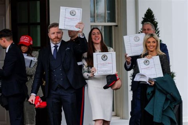 Chaya Raichik Shows Her Face as The Person Who Made Libs of Tik Tok Goes Public.!