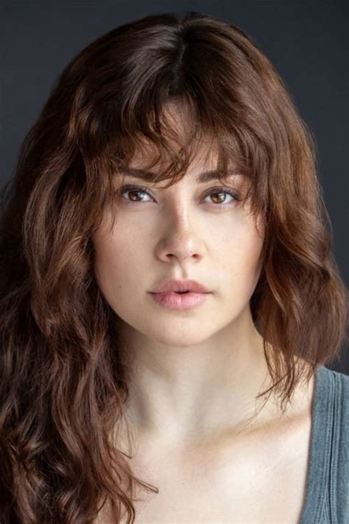Chloe Van Landschoot (Actress) Wiki, Biography, Age, Boyfriend, Family, Facts and More