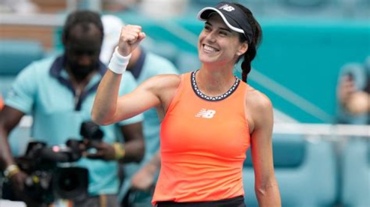 Cirstea beats Sabalenka at Miami; night matches rained out
