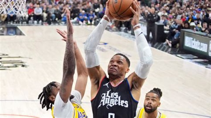 Clippers’ Westbrook undergoes surgery on fractured hand and is listed as week to week