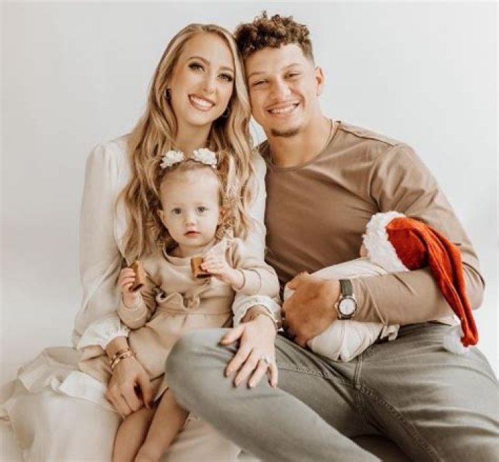 Contract, Wife & Net Worth
