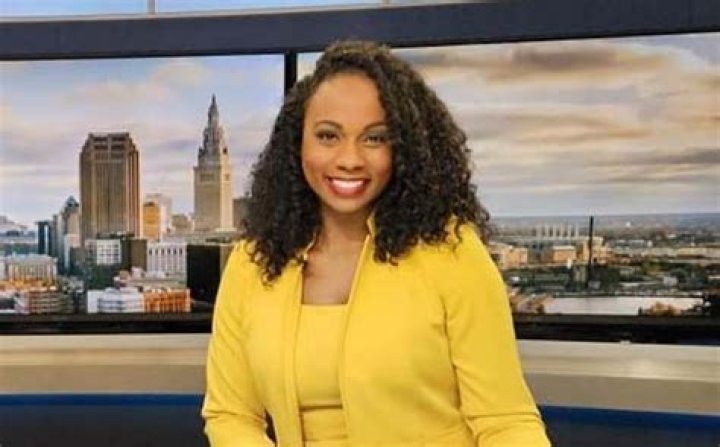 Courtney Gousman (WEWS-TV) Bio, Wiki, Age, Height, Family, Husband, Married, Salary, Net Worth