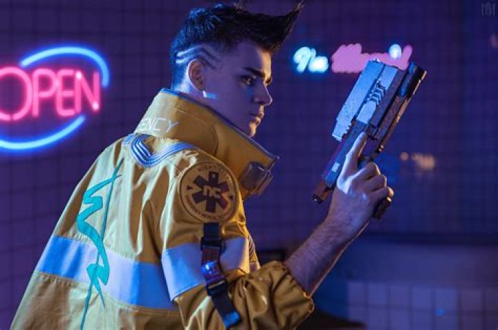 Cyberpunk Edgerunners Cosplay Resurrects Kiwi
