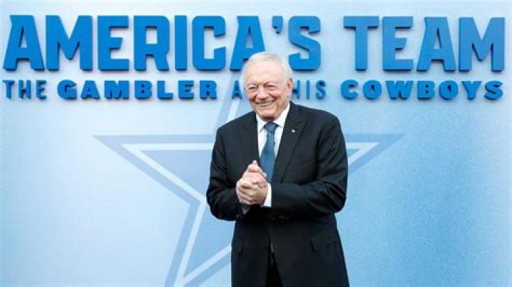 Dallas Cowboys owner, Jerry Jones provides $20 million for the National Medal of Honor Museum