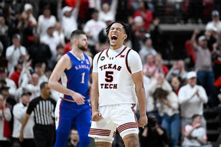 Darrion Williams scores 30 points on perfect shooting as Texas Tech beats No. 6 Kansas 79-50