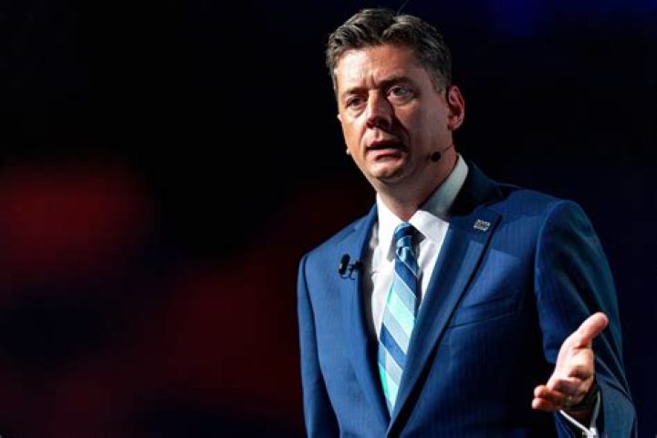 
David Holt
Net Worth
