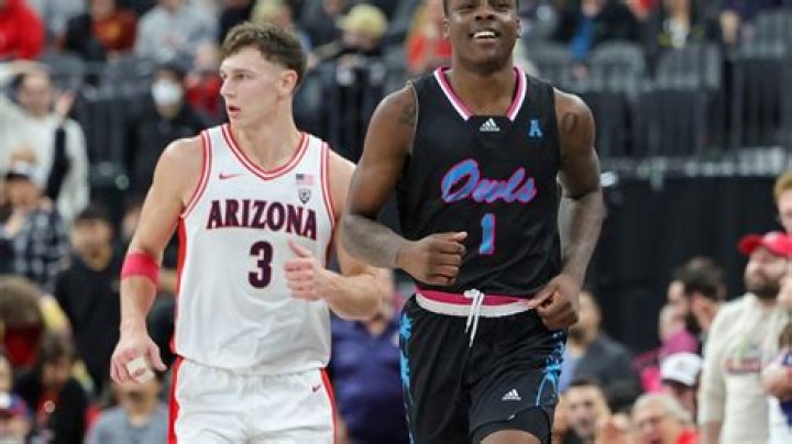 Davis’ 35 points lead No. 14 FAU to 96-95 win over No. 4 Arizona in double OT