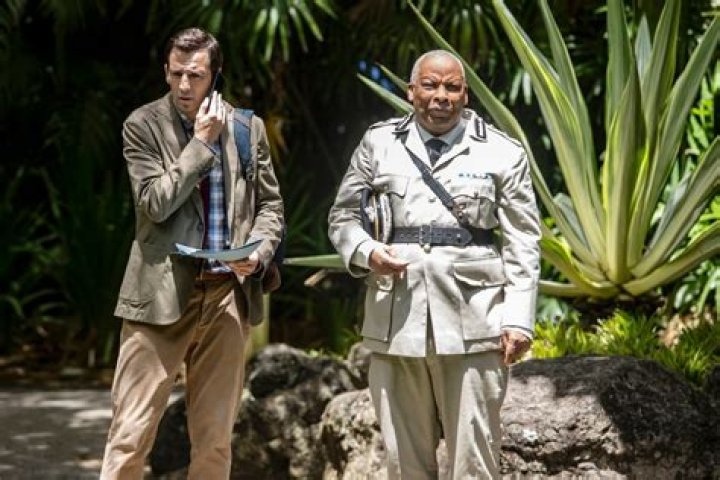 Death in Paradise shares first look at festive Christmas special
