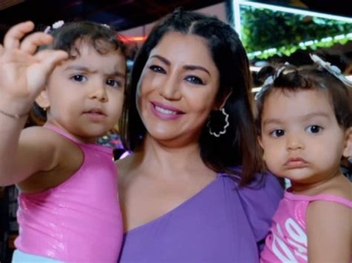 Debinna Bonnerjee embraces post-baby curves, reveals what's 'her way' of expressing self-love