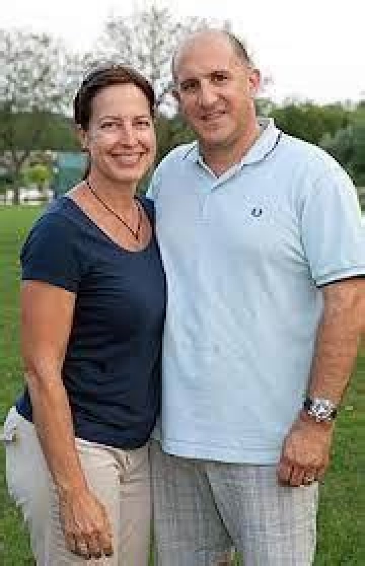 
Debra Ponzek Age, Husband, Family, Children & Net Worth