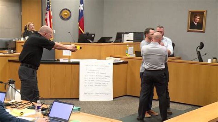 Defense attorney stunned with Taser in Texas courtroom demonstration