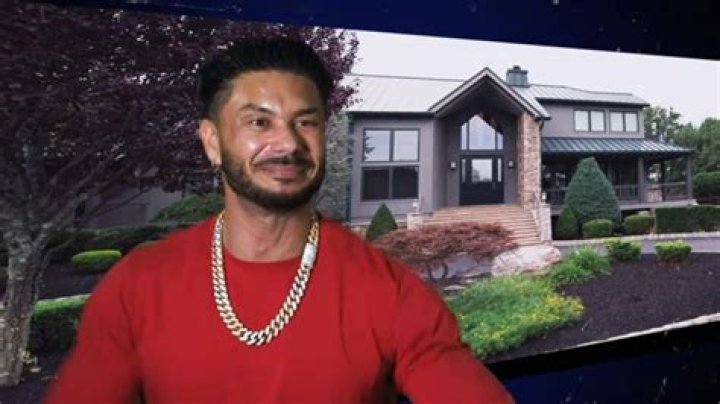 Did Pauly D get rid of his blowout? Check out his new look