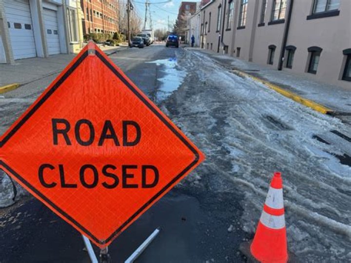 Division Street closed by gas leak