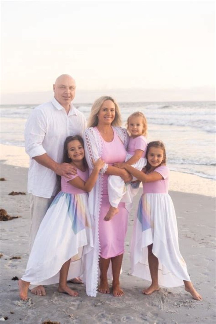 Does Sebastian Janikowski Have Son? Meet Daughter Mila And Vi