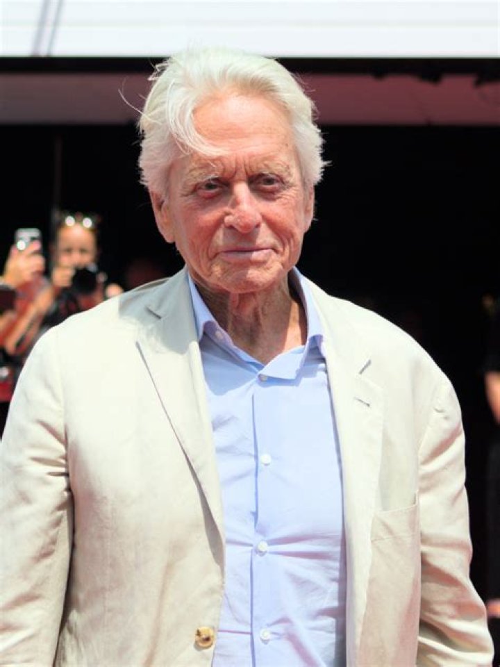 
Douglas Elliot
Net Worth

