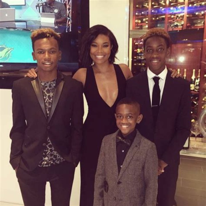 Dwyane Wade Ex-Wife, Children, Wiki, Bio, Age, Parents, Siblings, Height & More