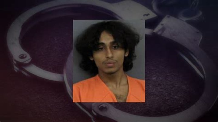 East Moline man arrested on arson charges after fire in abandoned home