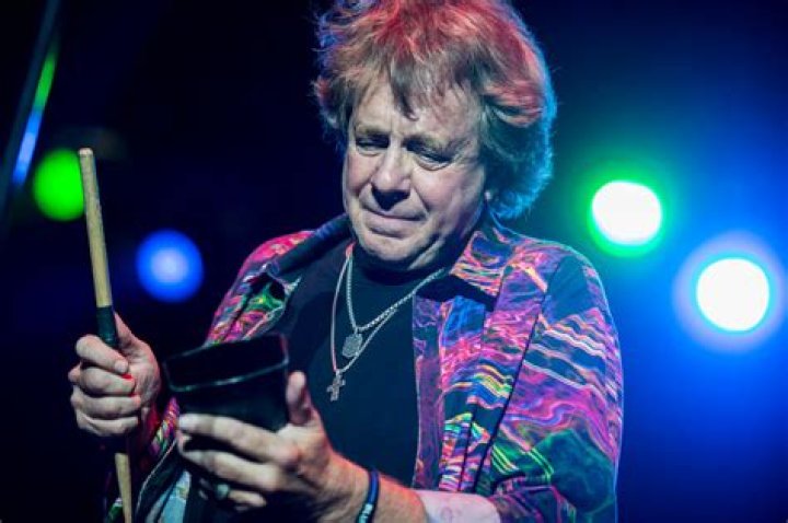 Eddie Money, ‘Two Tickets to Paradise’ singer, dies at 70