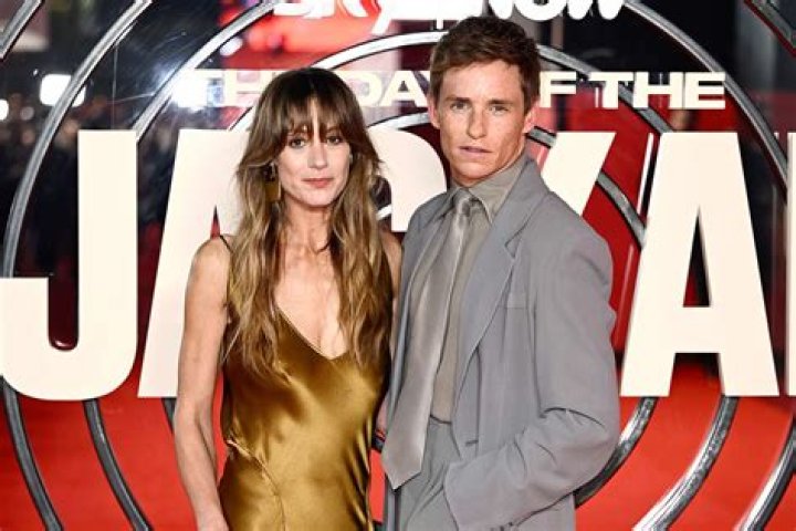 Eddie Redmayne Age, Height, Bio