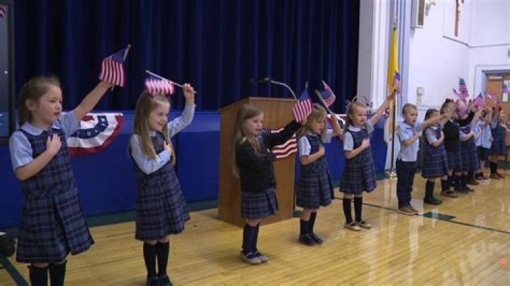 Elementary students honor veterans | OurQuadCities