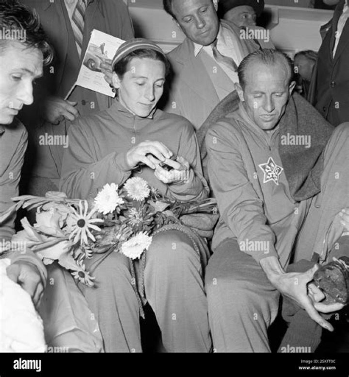 Emil Zatopek's Net Worth: Personal Life & Career