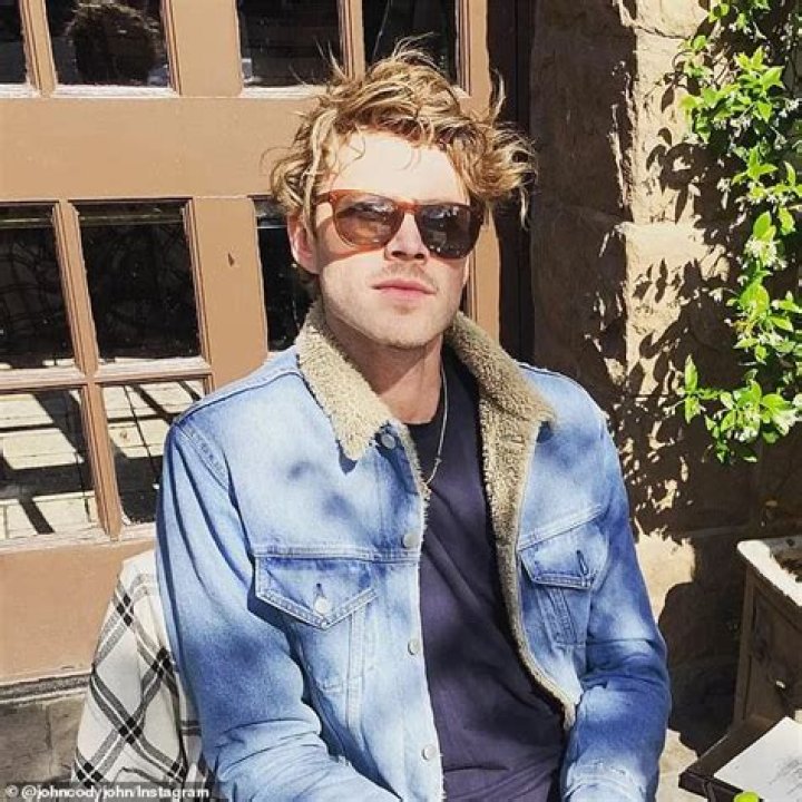 Emma Roberts’s New Boyfriend Career: Actor Cody John Age & Net Worth