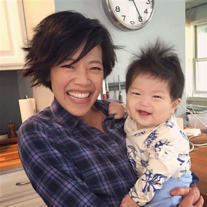 Emmymadeinjapan Biography, Age, Husband, Net Worth, Height