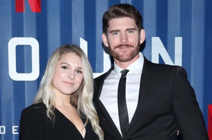 Erik Conover (YouTube Star) Wiki, Biography, Age, Girlfriends, Family, Facts, and Many More.