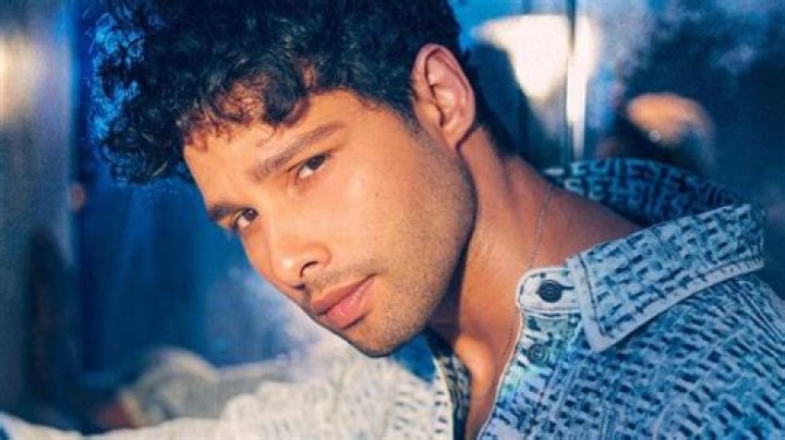 EXCLUSIVE: Siddhant Chaturvedi calls ‘diva’ Zeenat Aman his first celebrity crush; speaks on her KWK 8 appearance