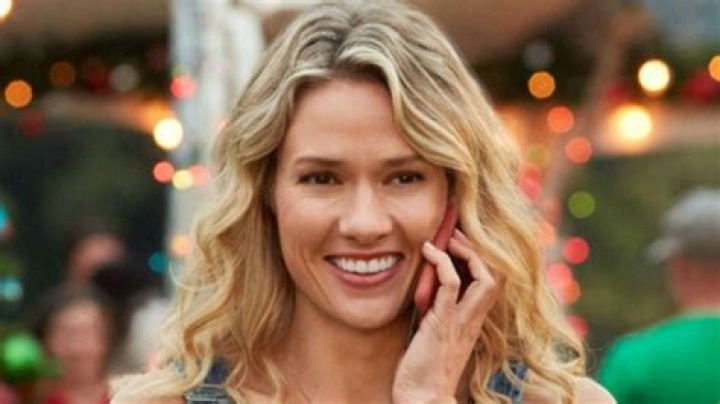 Exclusive: Why Hallmark and NCIS: Hawaii star Tori Anderson knows we need a little Christmas cheer in July 