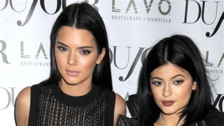 Fans say Kendall’s lips are officially bigger than Kylie’s – See the crazy new pictures