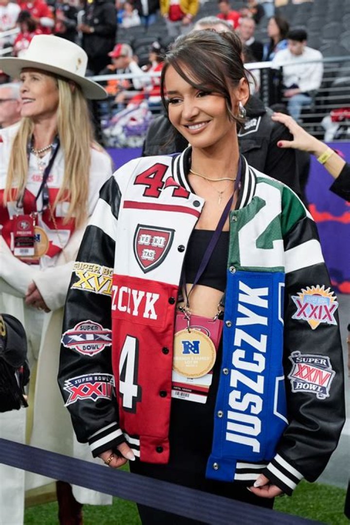 Fashionable fan apparel is in the spotlight. There’s still an untapped market for the NFL