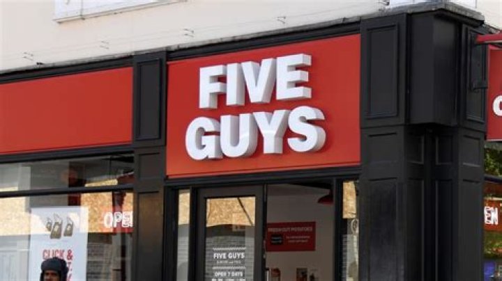 Five Guys restaurant to open in Moline