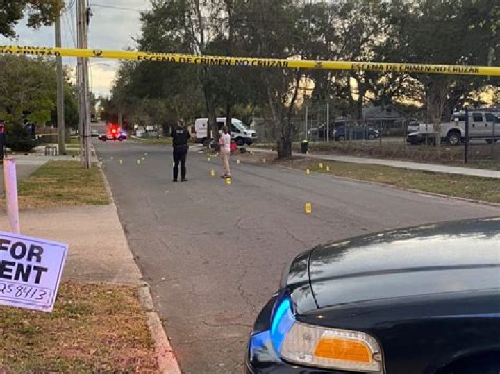Florida mass shooting leaves 10 injured