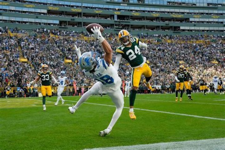 Former Hawkeye Geno Stone making an impression at the NFL Combine